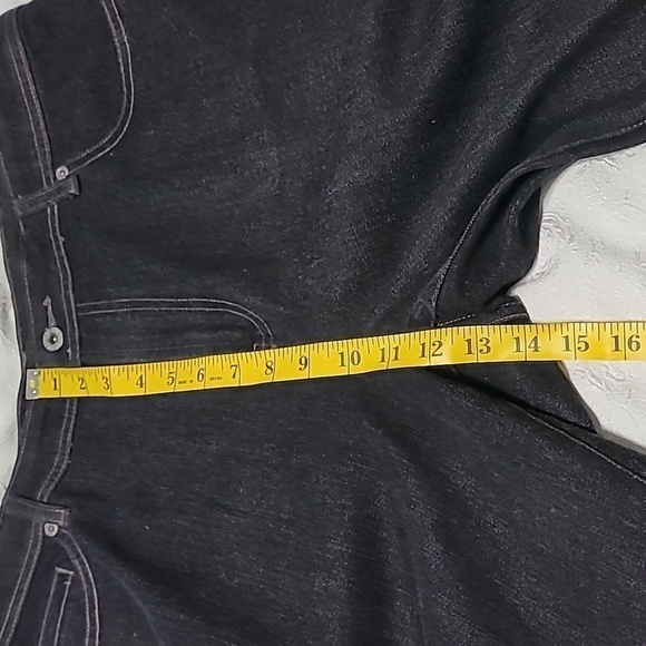 Chico's Platinum Black Denim Jeans Short Size 2.5 Size 14 - Picture 8 of 10